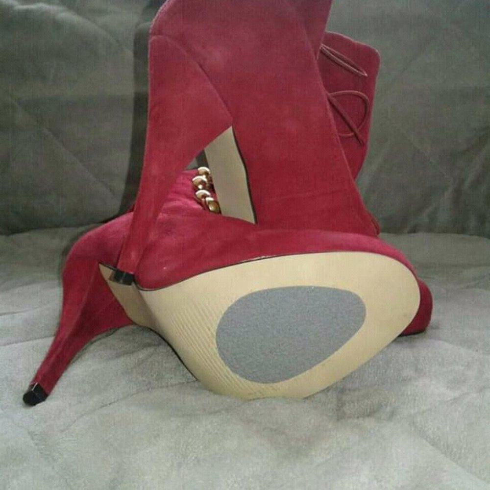 Boots - Picture 2 of 3